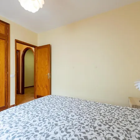 Great House With A Terrace Towards The Ocean Hébergement de vacances *
