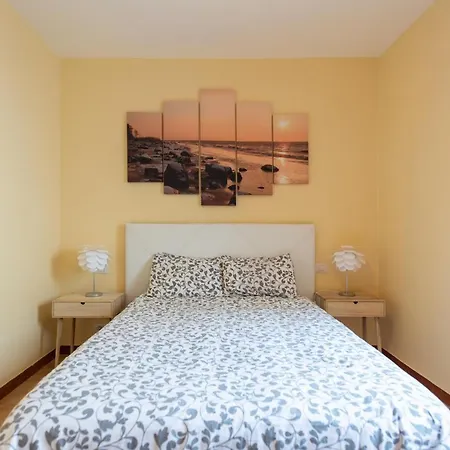 Great House With A Terrace Towards The Ocean Hébergement de vacances Arucas